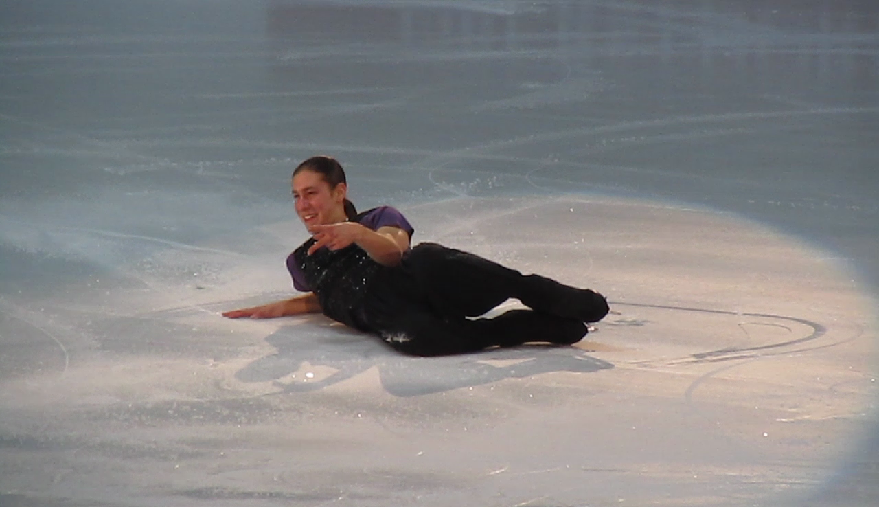 Bild 14 Jason Brown Schlusspose.png