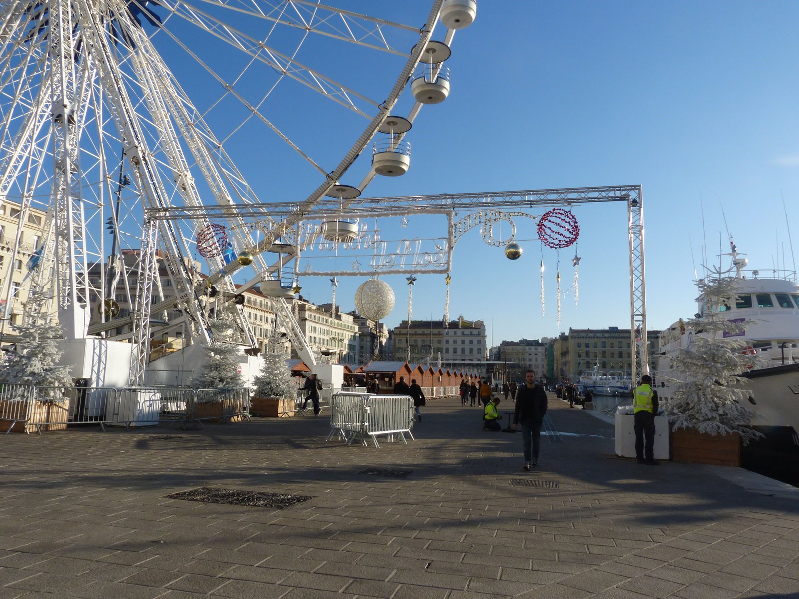 Der Weihnachtsmarkt am Hafen